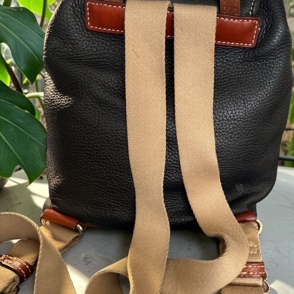 Dooney & Bourke Black Pebble Grain Leather Murphy Backpack Tassel EUC - Picture 4 of 7